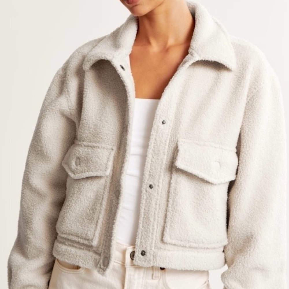 Abercrombie & Fitch Cropped Sherpa Boucle Teddy Jacket